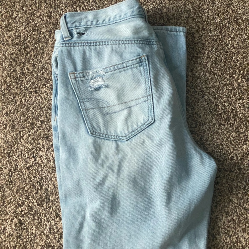 American eagle mom jean